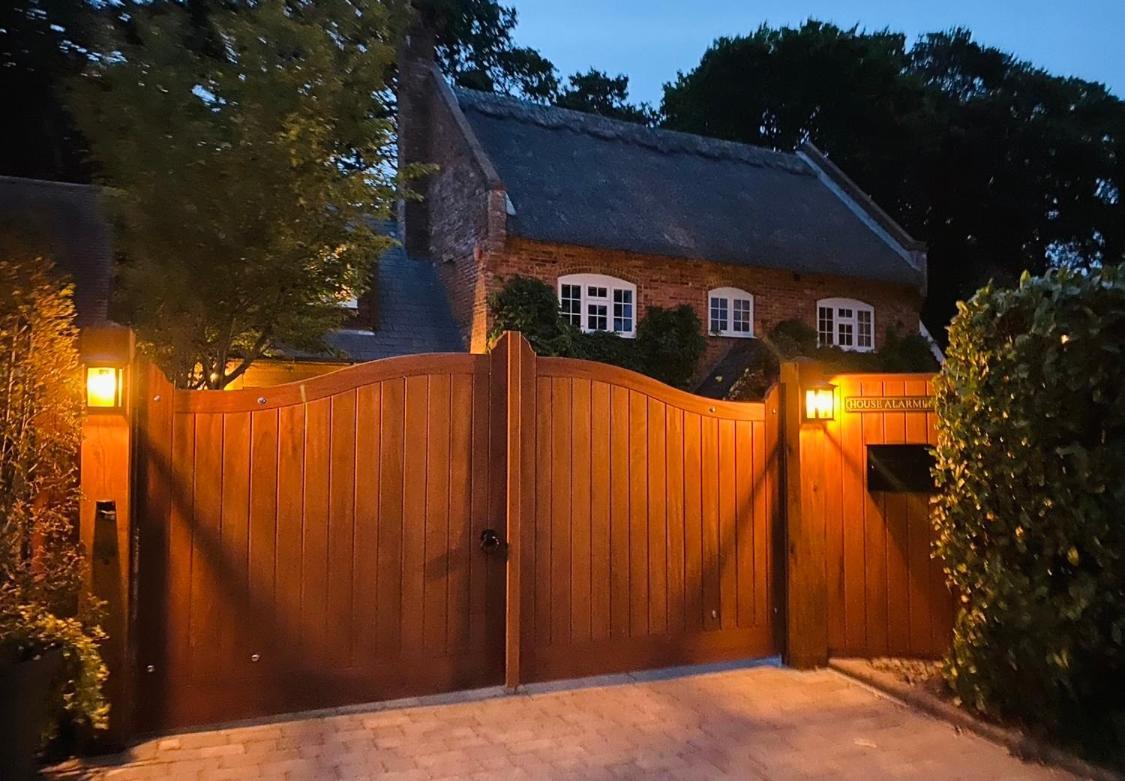 Little Woodside A Beautiful New Forest Self Contained Private Luxury Annexe Нью-Мілтон Екстер'єр фото