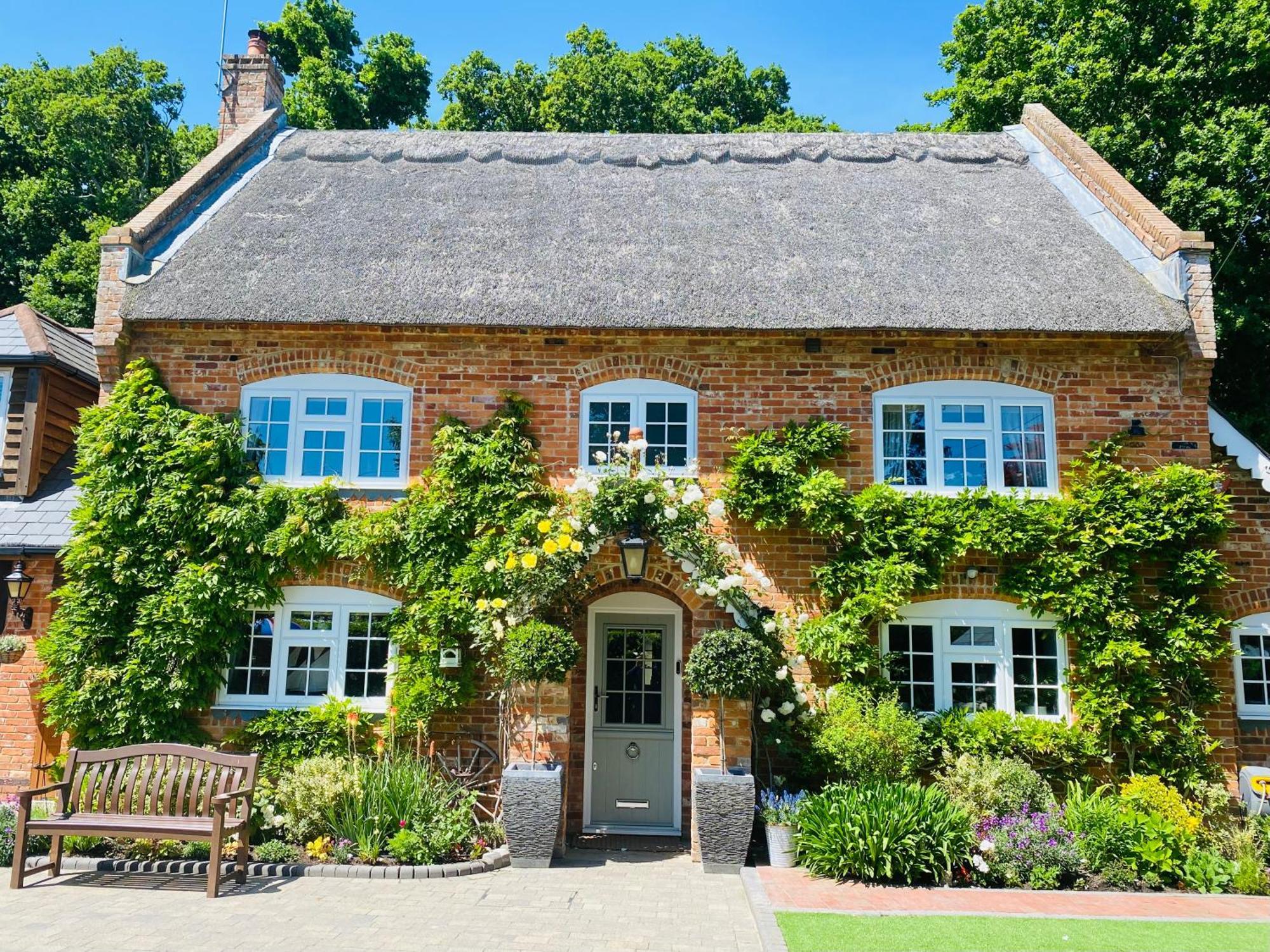 Little Woodside A Beautiful New Forest Self Contained Private Luxury Annexe Нью-Мілтон Екстер'єр фото