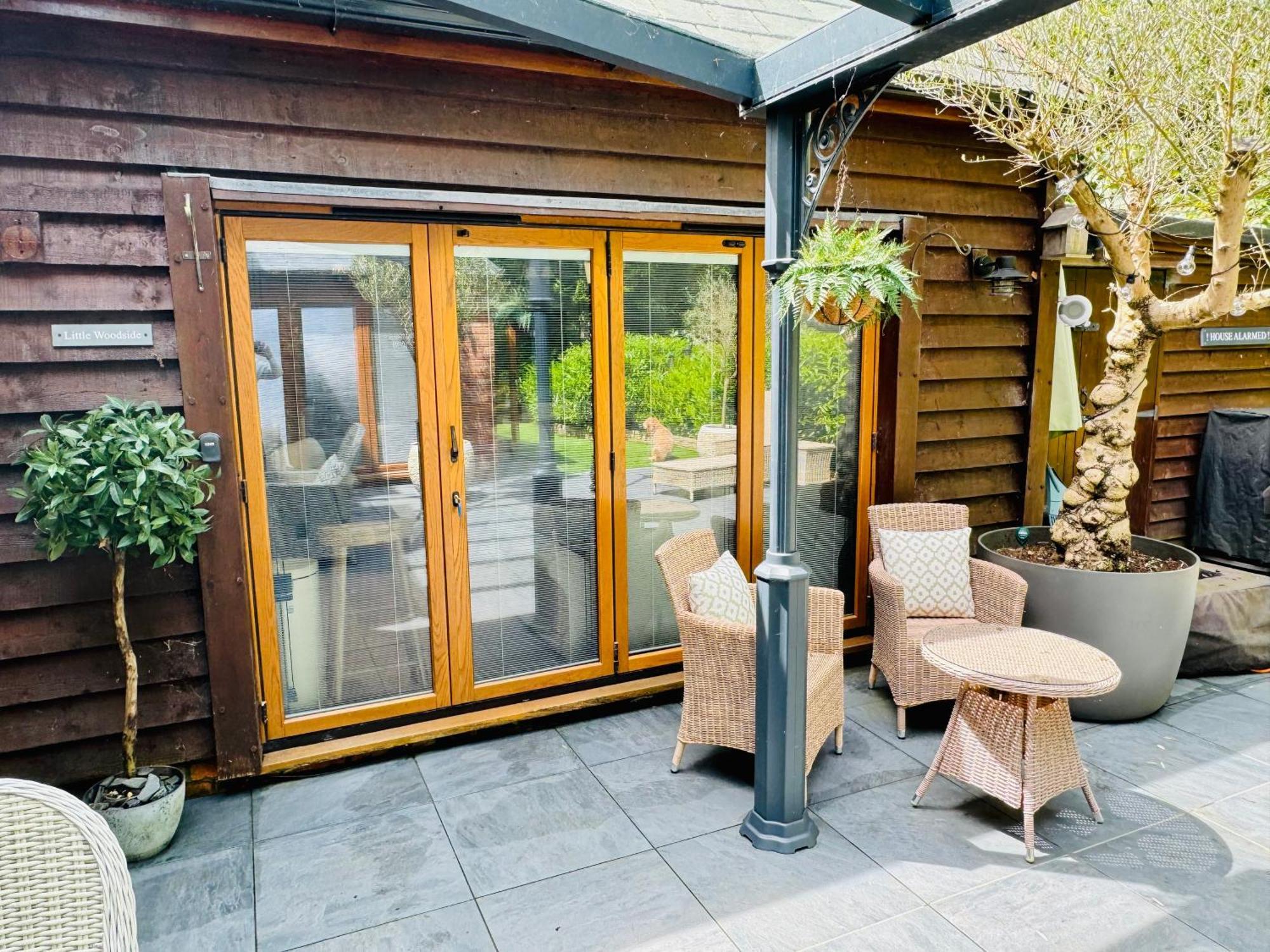 Little Woodside A Beautiful New Forest Self Contained Private Luxury Annexe Нью-Мілтон Екстер'єр фото