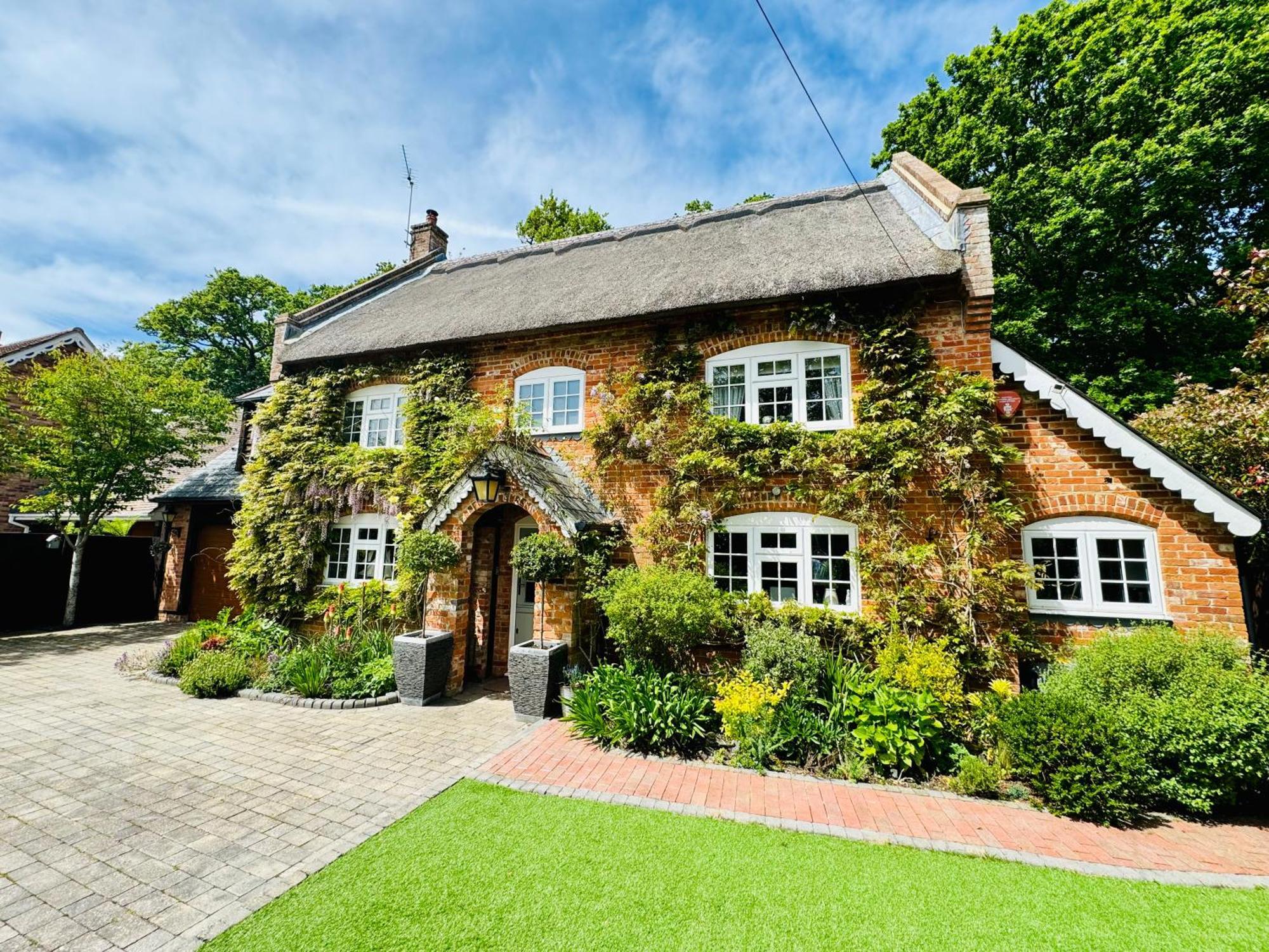 Little Woodside A Beautiful New Forest Self Contained Private Luxury Annexe Нью-Мілтон Екстер'єр фото